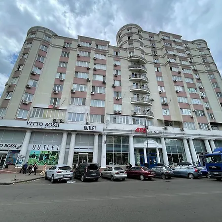 Daire Ekaterininskaya 90-53 *