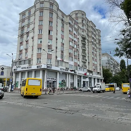 Ekaterininskaya 90-53