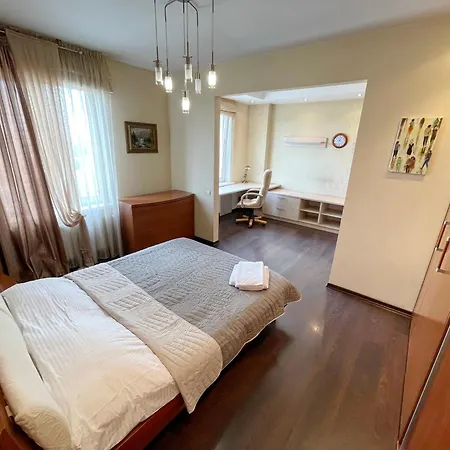 Ekaterininskaya 90-53 Odesa