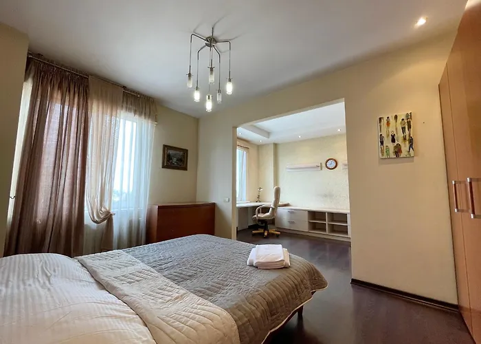 Ekaterininskaya 90-53 Apartamento